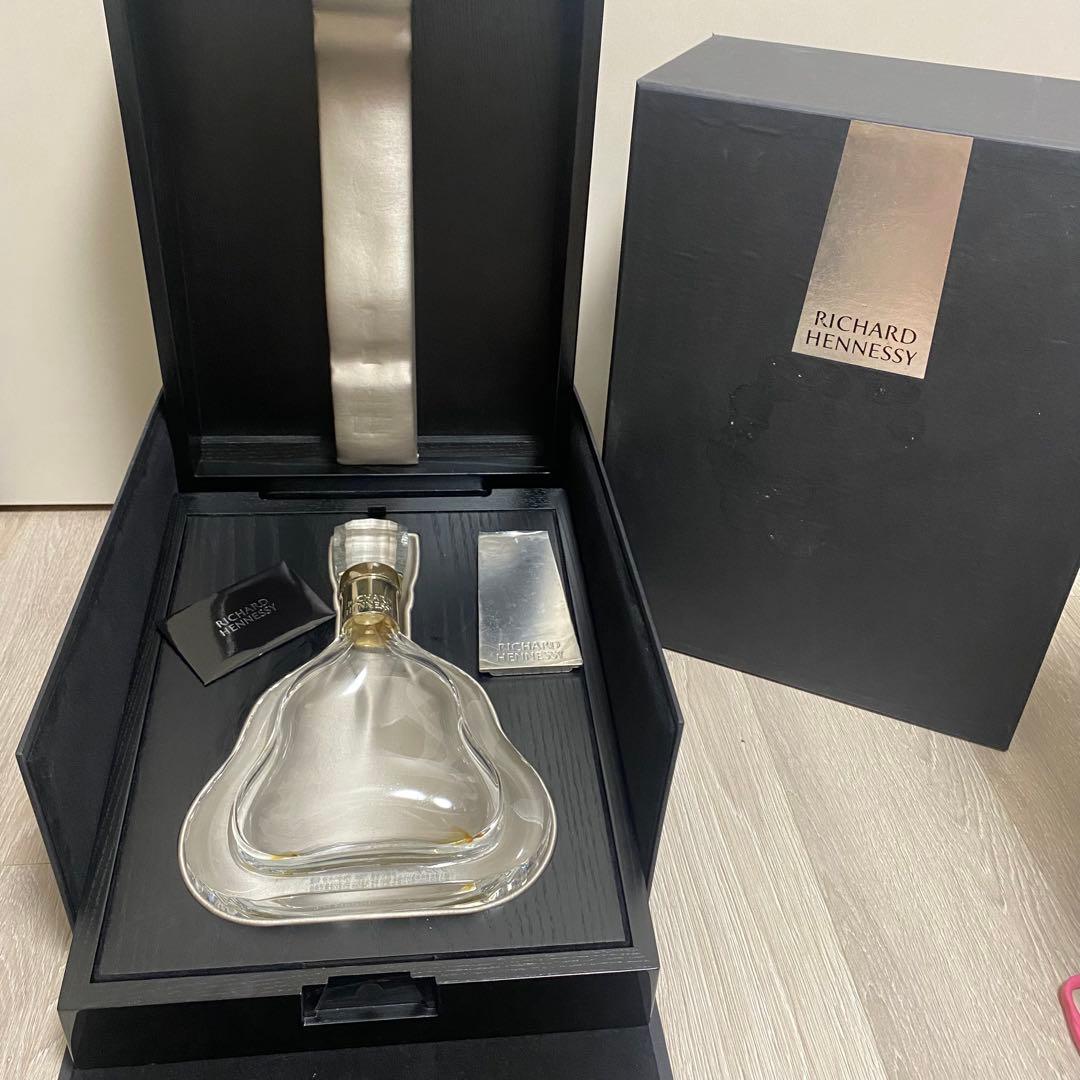 RICHARD HENNESSY 空瓶　箱付き