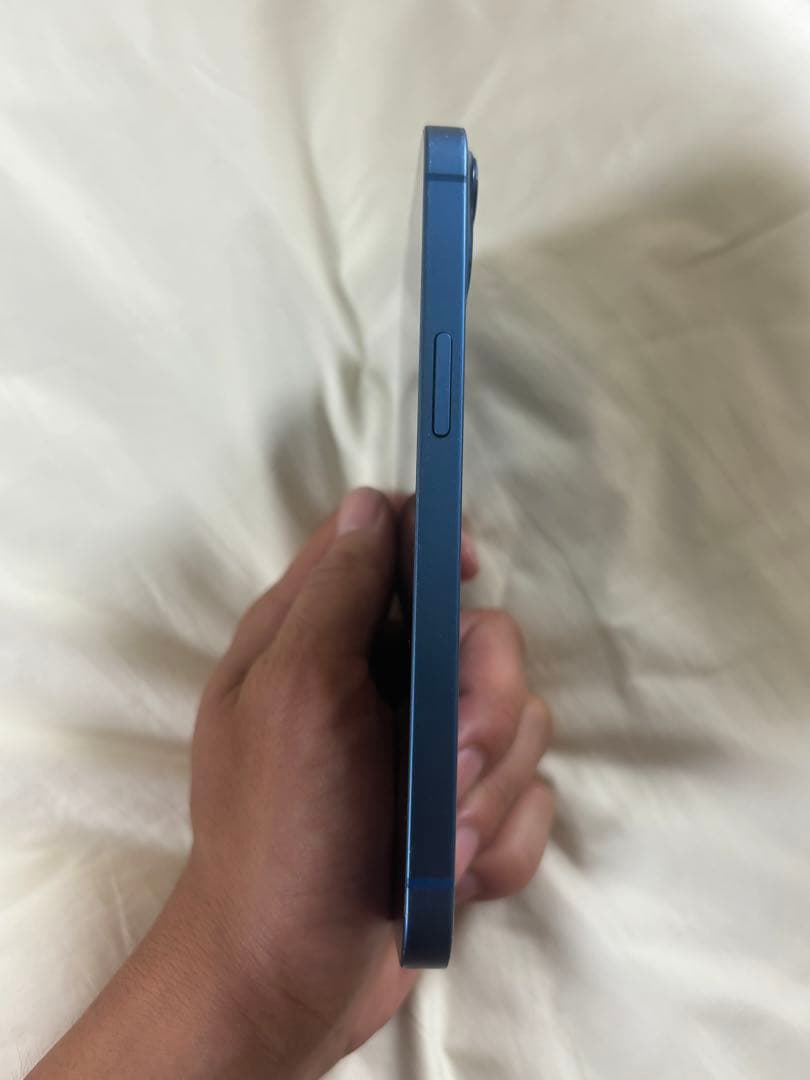 こ*た様 iPhone 13 ブルー 128GB 箱、付属品＋おまけ付き