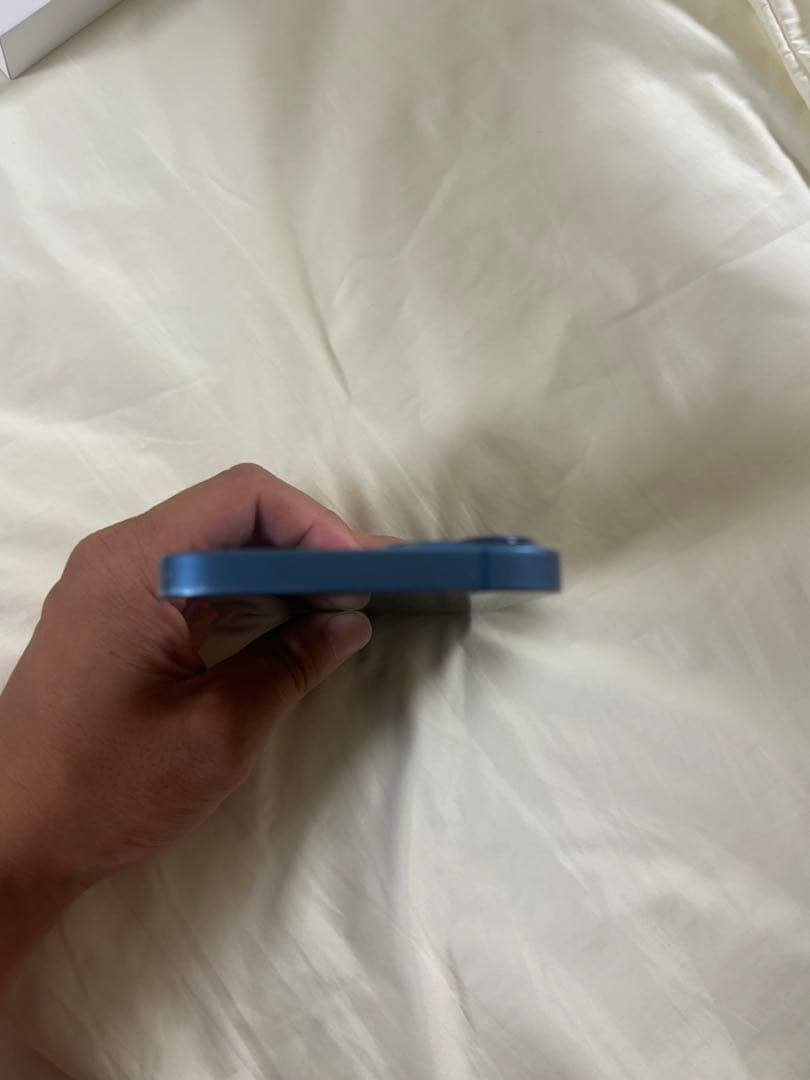 こ*た様 iPhone 13 ブルー 128GB 箱、付属品＋おまけ付き