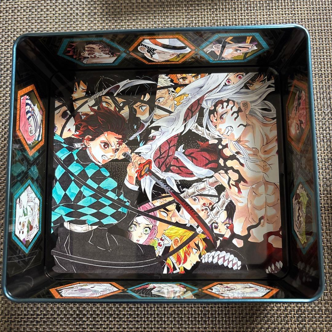 KIMETSU NO YAIBA CALENDAR 2021 日めくりは未使用