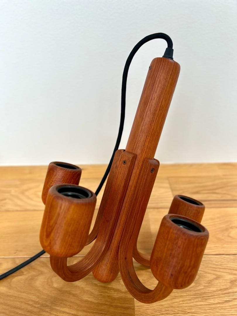 じゅん）独70年代DOMUS チーク無垢材　ヴィンテージ・5灯シャンデリア