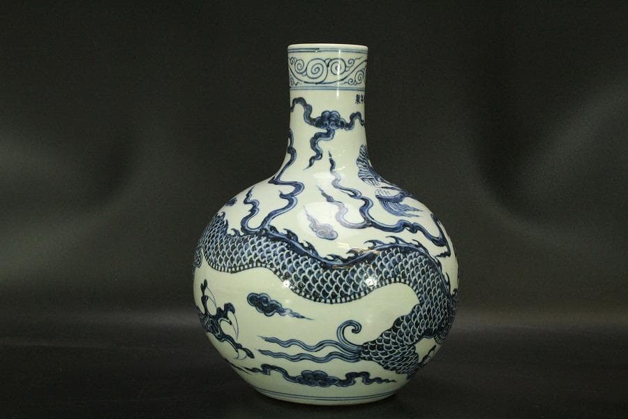中国美術 青花 龍紋 天球瓶(A737)