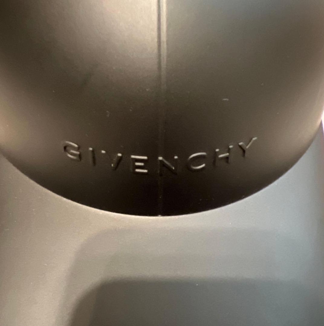 週末セール 新品【GIVENCHY】　キャップ　黒