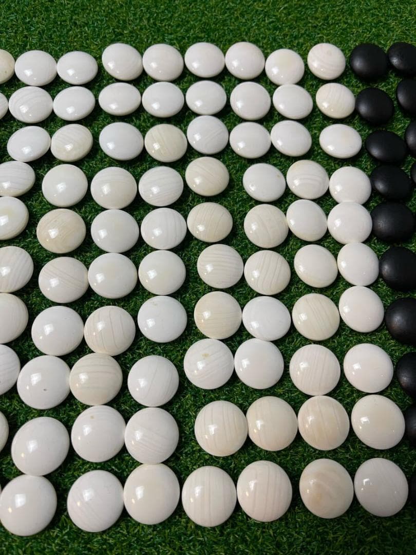 本蛤 雪印　那智黒石 碁石 白石34号9.6mmx21.9mm 碁笥　日向　囲碁