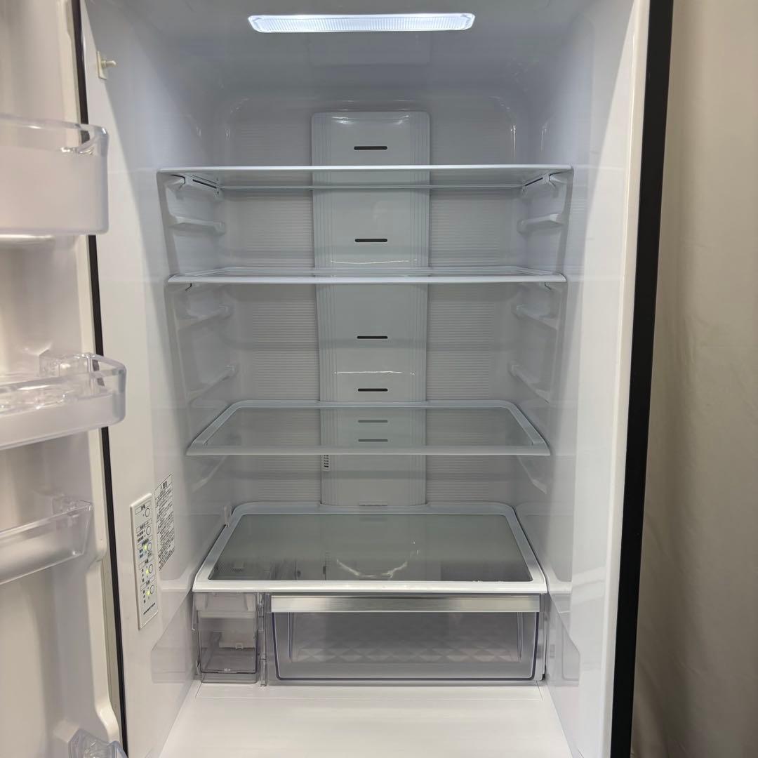 767⭕️冷蔵庫　日立　黒　大型　300-400ℓ　綺麗　安い　設置無料