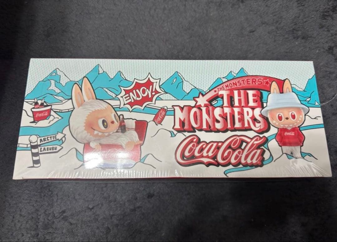 Coca-Cola THE MONSTERS アークティックテーマ