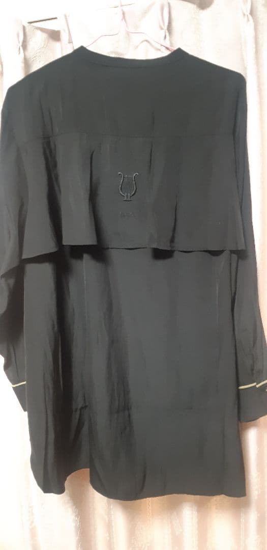 有村竜太朗theclosetブラウス