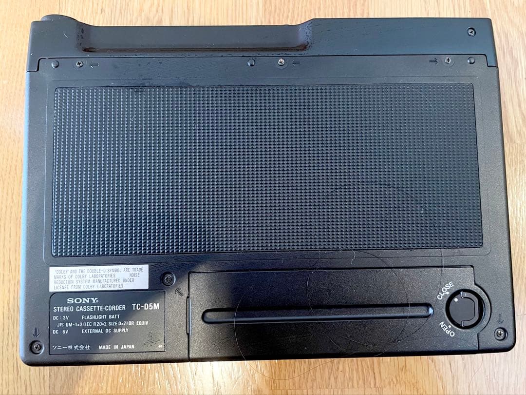 ※値下げしました【美品】SONY TC-D5M カセットプレイヤー。専用カバー付