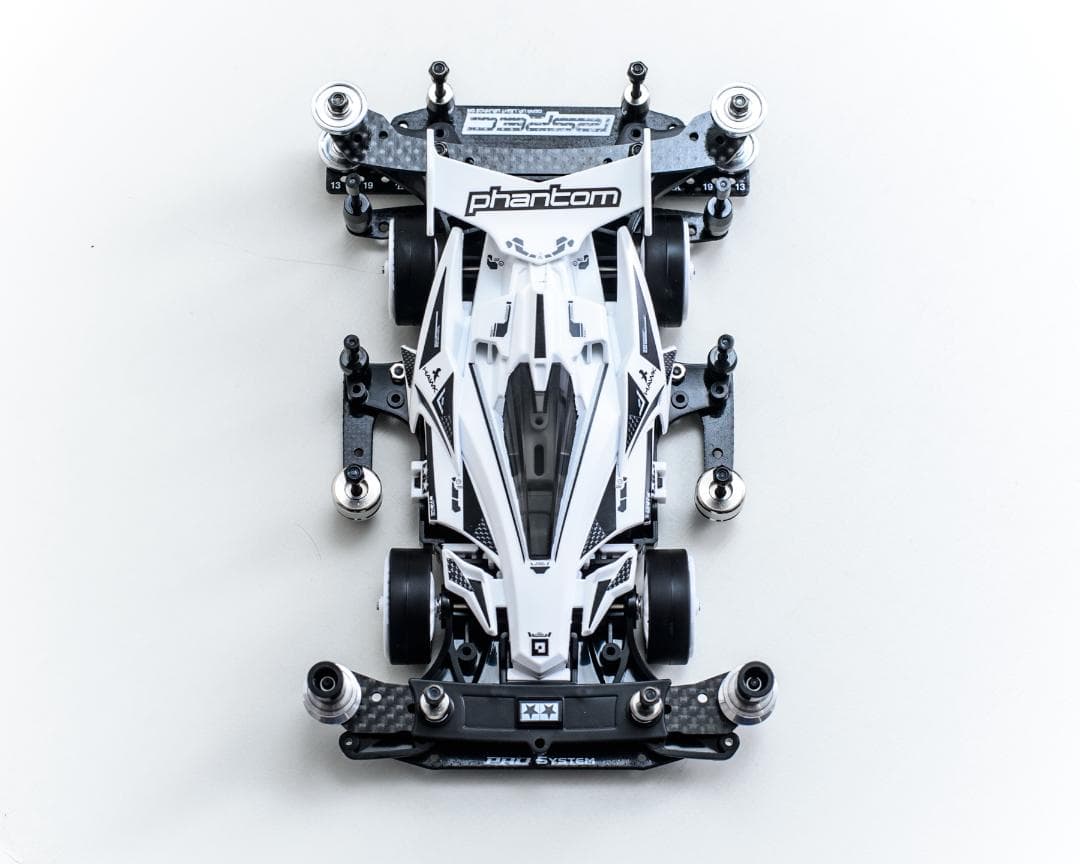 ミニ四駆完成品★アバンテMk.III MAWH 塗装済みフルベアリング未走行