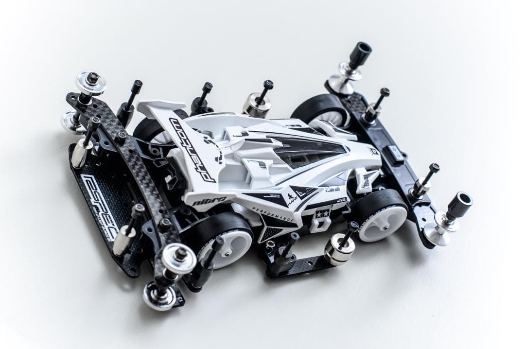 ミニ四駆完成品★アバンテMk.III MAWH 塗装済みフルベアリング未走行