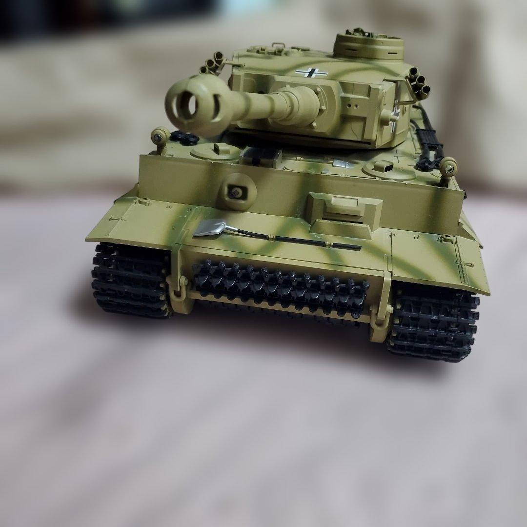 SS ヘンロン社製 RCバトルタンク 1/16