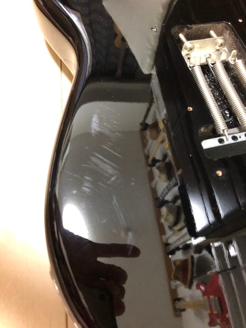 セルバ　SELVA エレキギター　軽量　超低弦高