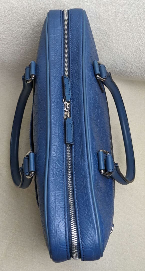 Ferragamo フェラガモ ガンチーニ ビジネスバッグ レザー 青