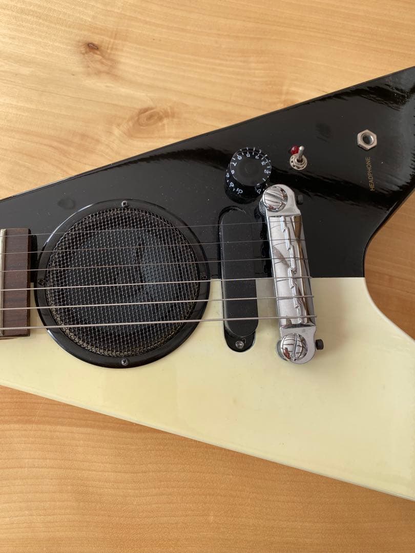 アンプ内蔵子ども用ギター