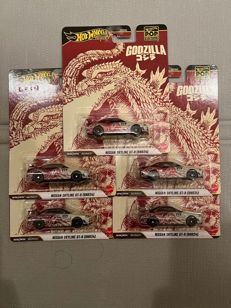 ホットウィール スカイライン r34 godzilla