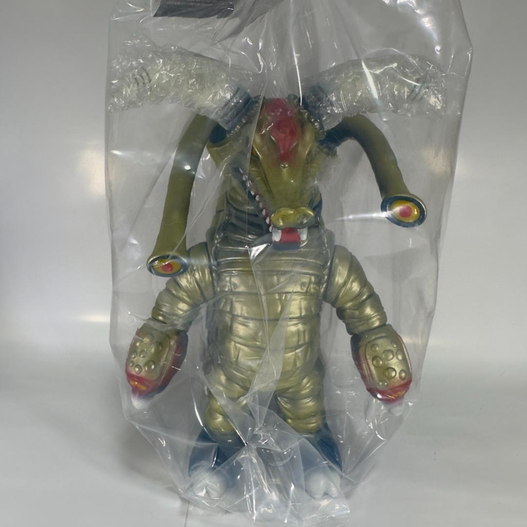 抽選販売品 MAT ブロッケン メディコムトイ ソフビ ウルトラマンA