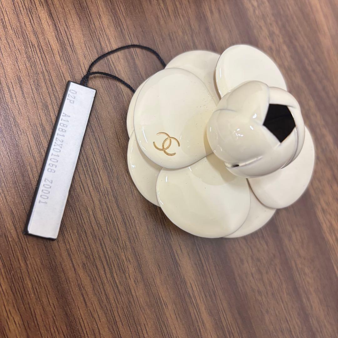 ◎ CHANELシャネル カメリア GP×エナメル ブローチ 02P アイボリー