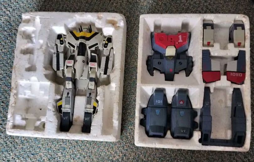 VF-1S アーマードバルキリー