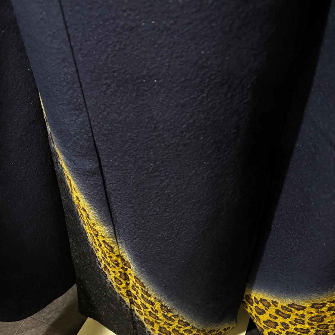美品　銀通し　ヒョウ柄　金彩　絞り　逸品　振袖　フルセット 振り袖