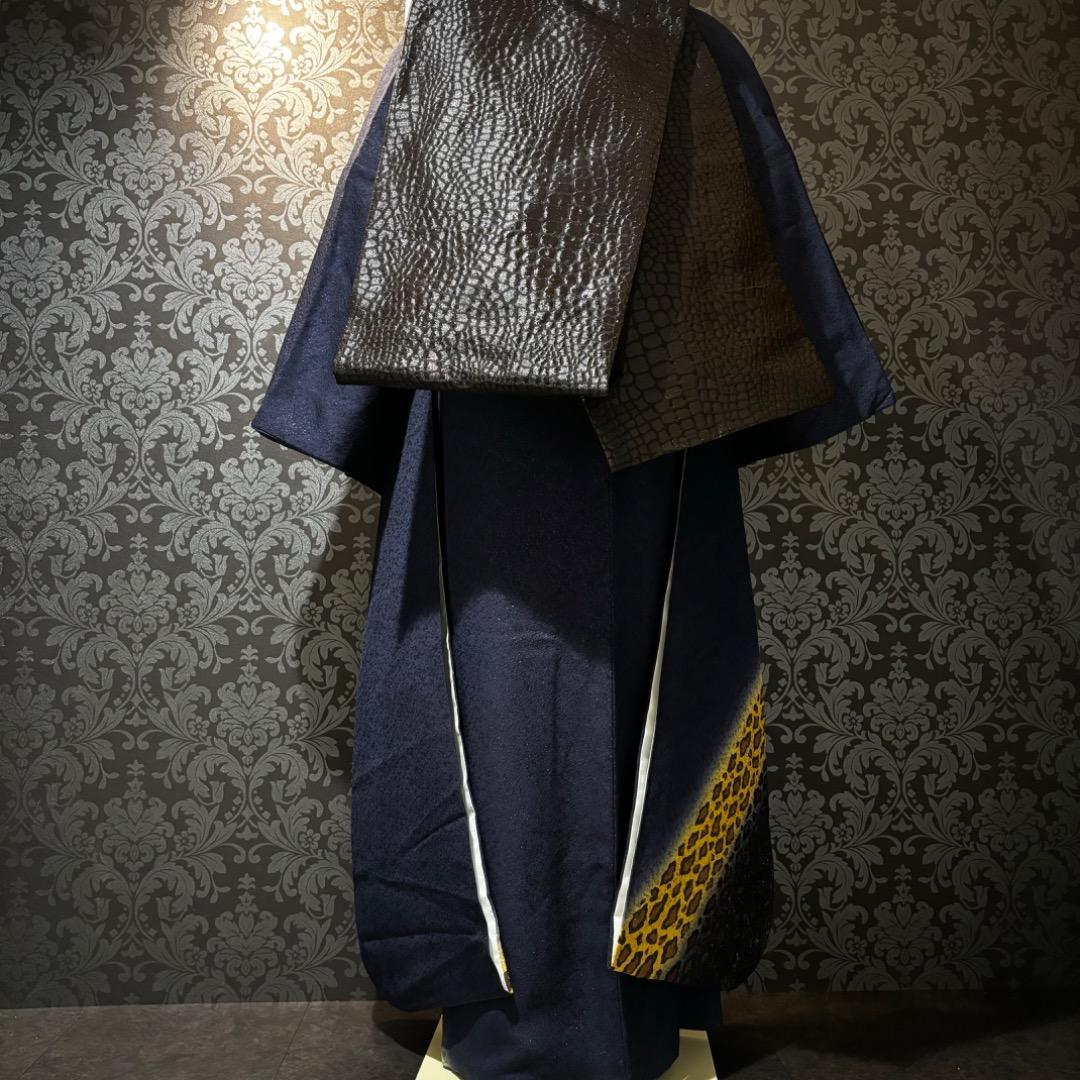 美品　銀通し　ヒョウ柄　金彩　絞り　逸品　振袖　フルセット 振り袖
