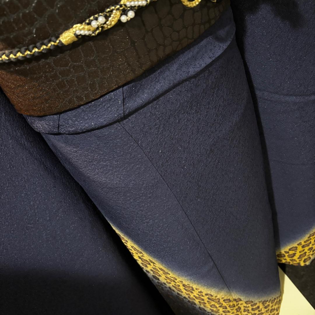 美品　銀通し　ヒョウ柄　金彩　絞り　逸品　振袖　フルセット 振り袖