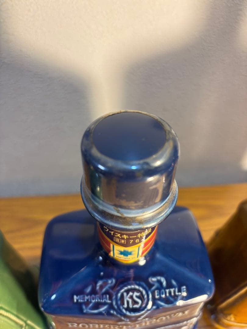 ROBERT BROWN ウイスキー 陶器ボトルセット　メモリアルボトル