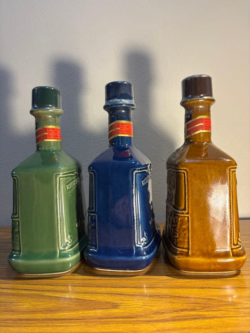 ROBERT BROWN ウイスキー 陶器ボトルセット　メモリアルボトル