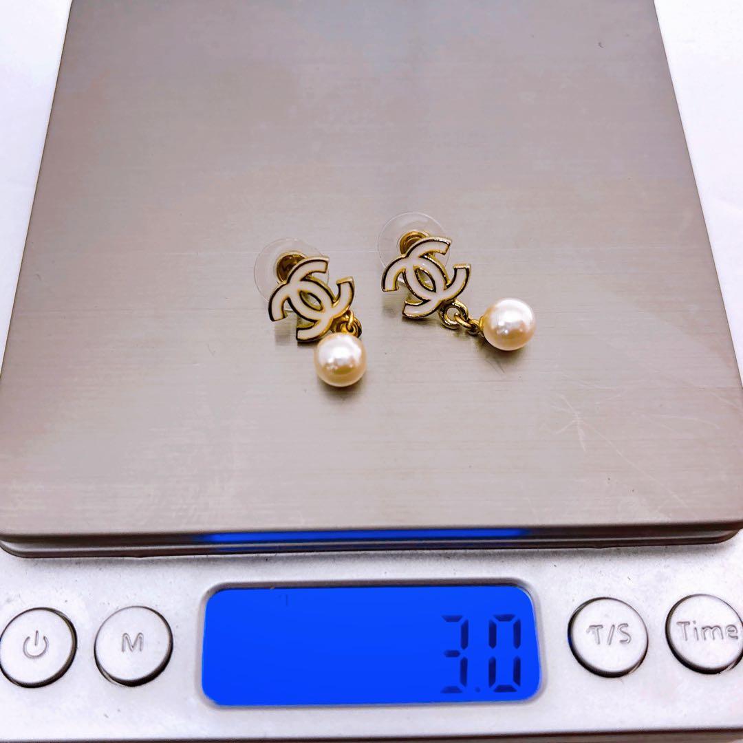 CHANEL シャネル　パール付き　ココマークロゴピアス　訳アリ　美品