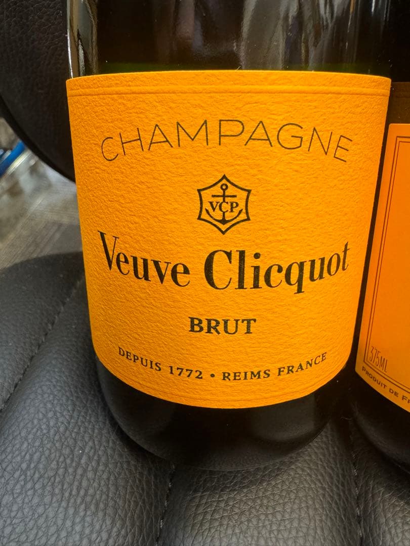 Veuve Clicquot Brut シャンパン 375ml 4本セット