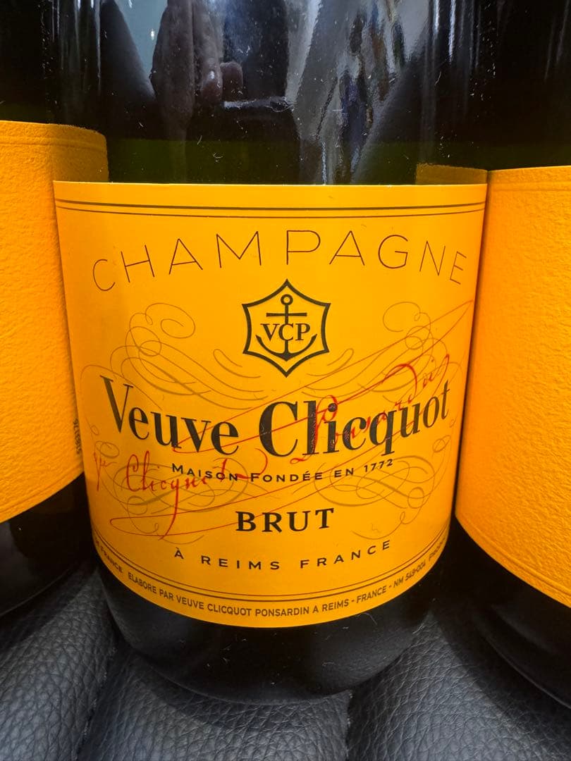 Veuve Clicquot Brut シャンパン 375ml 4本セット