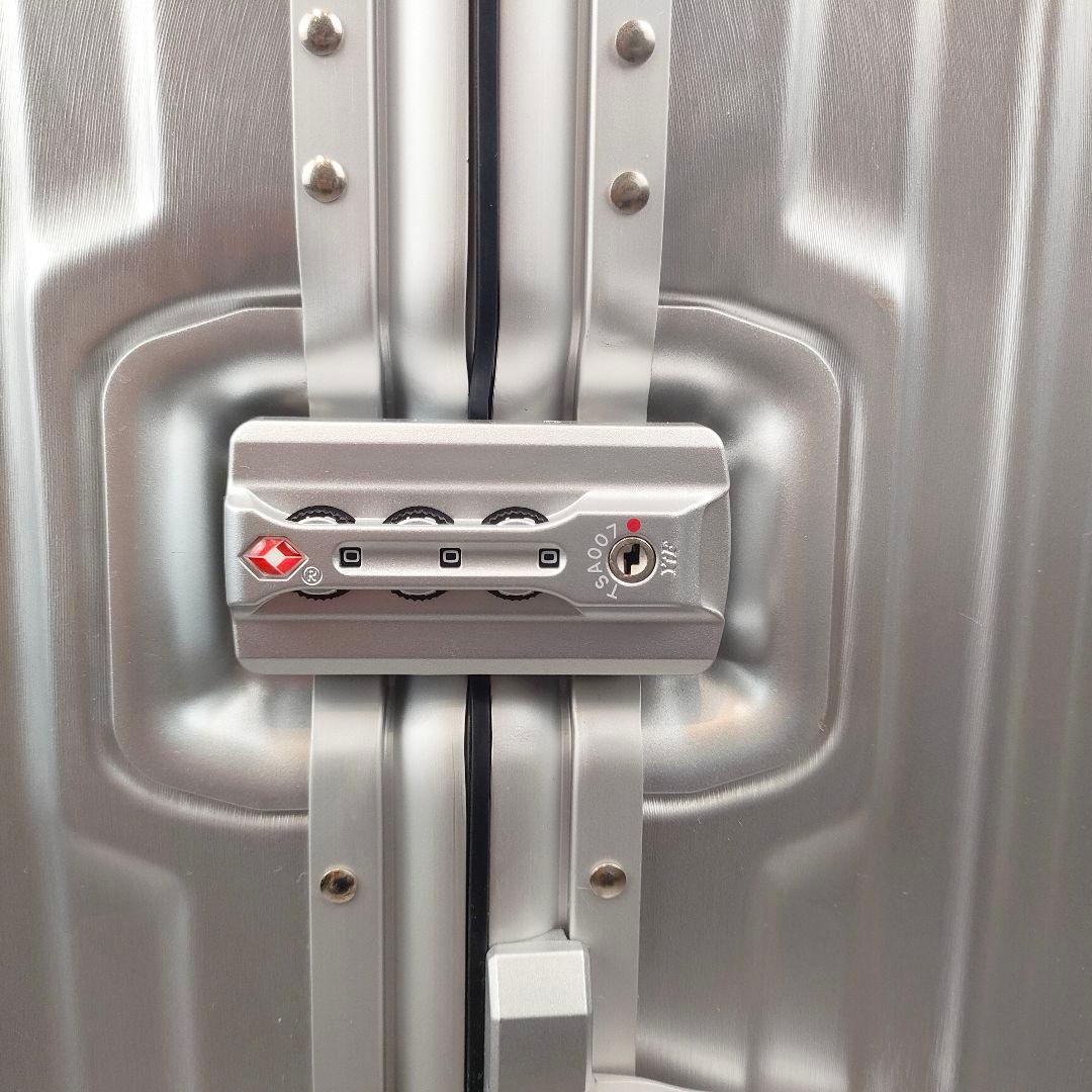 【迅速発送】siffler アルミ調 スーツケース 66L