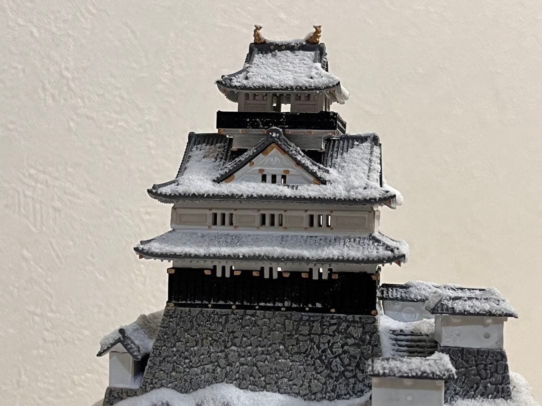 岐阜城　模型 プラモデル　組立済　完成品（雪　冬仕様）