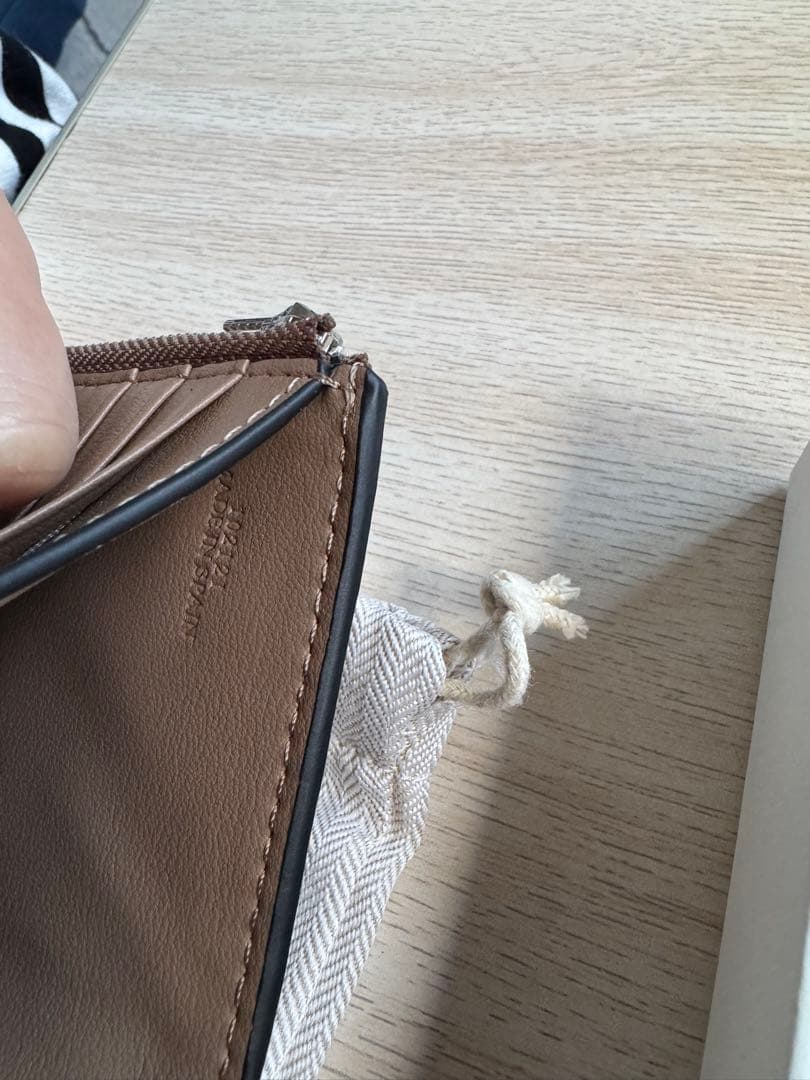 LOEWE 三つ折り財布 ブラウン