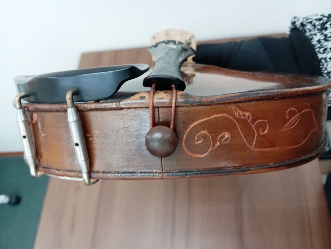 鈴木ヴァイオリン　楽器　No11 4/4 ケース付き