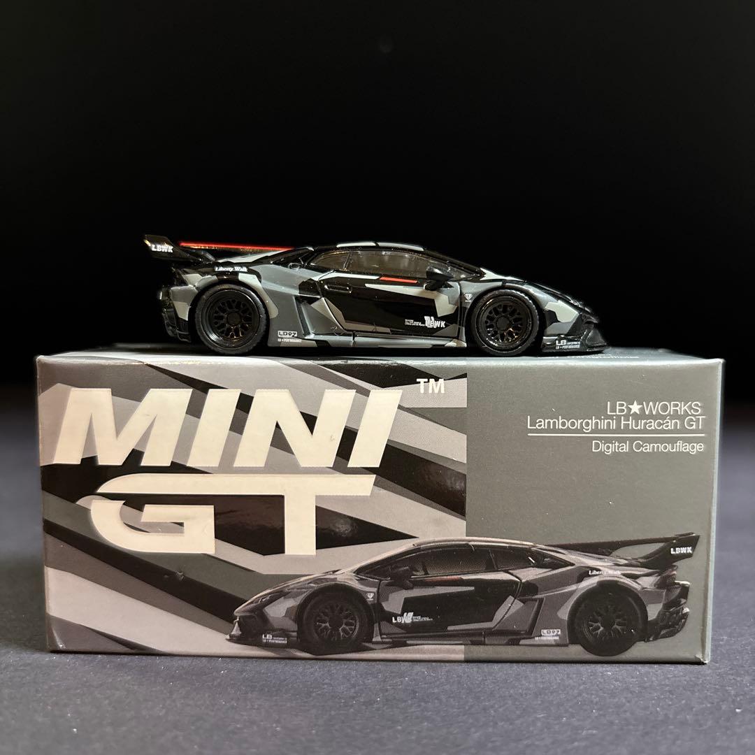 MINIGT LBWK 1/64 ランボルギーニ ウラカン カモフラージュ