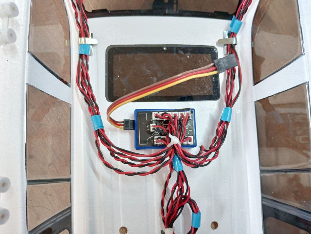 メカ付 タミヤ トヨタ ランドクルーザー 300 CC-02シャーシ ラジコン