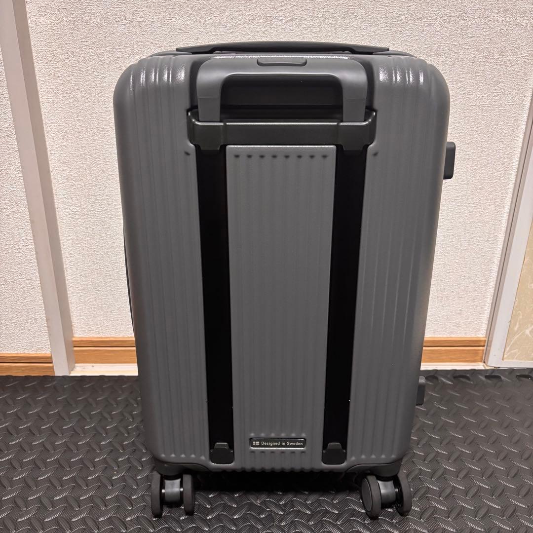ふう【美品】イノベーター キャリーケース 38L スティールグレー