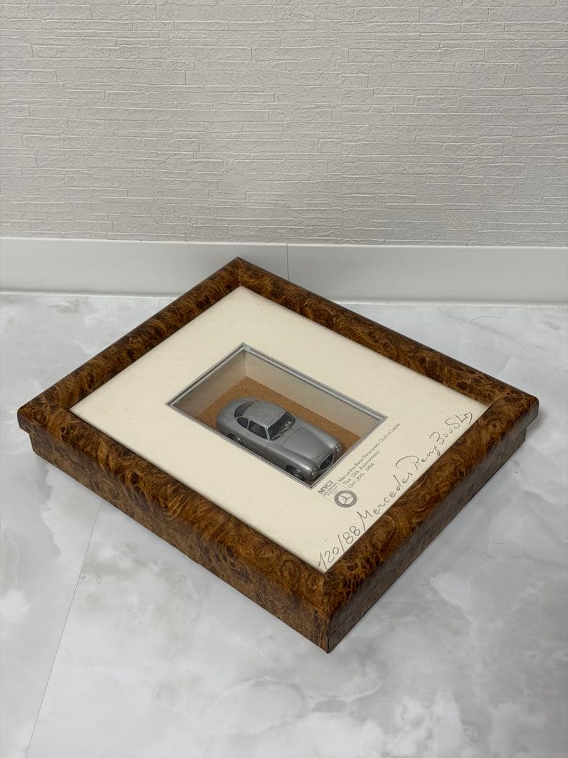 メルセデスベンツベテランクラブ　15周年記念品　「300SL」額装付きモデルカー