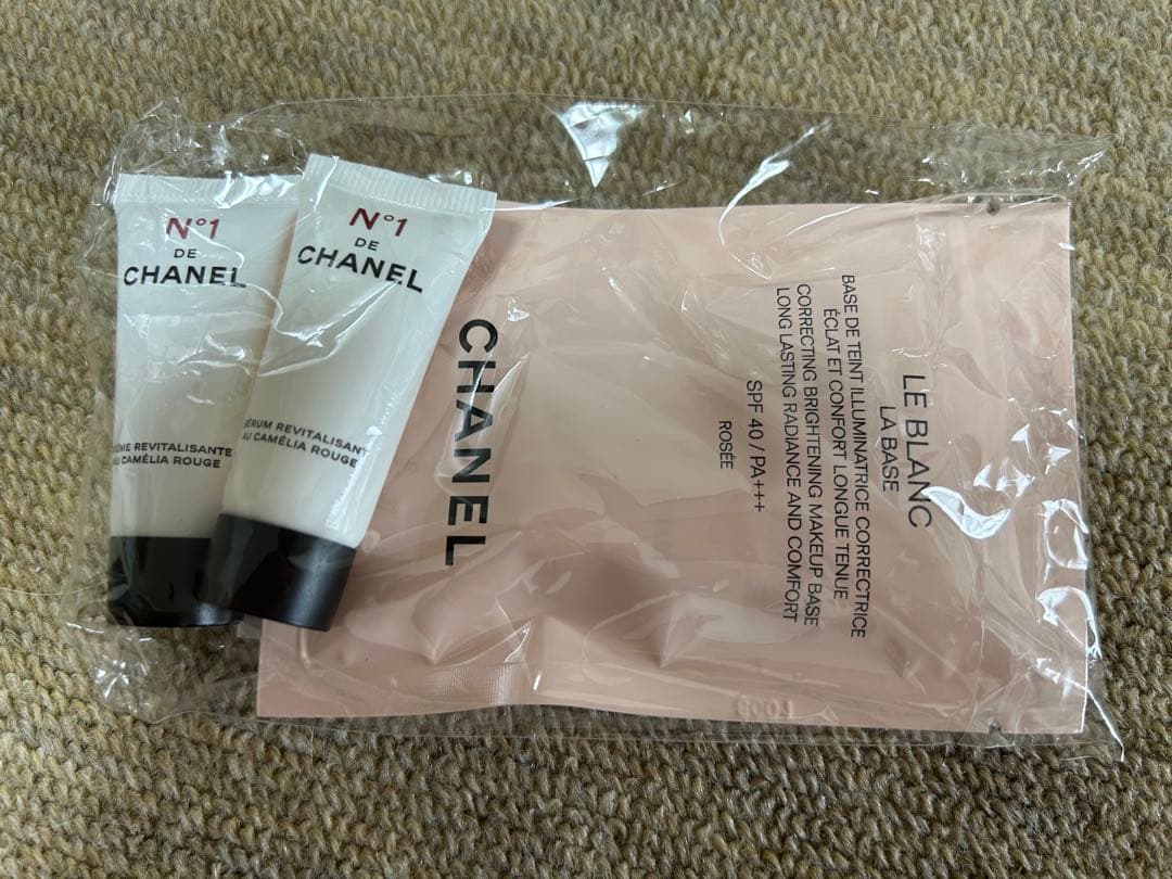 シャネル ミロワール ドゥーブル ファセット 129 オヴニー おまけつき