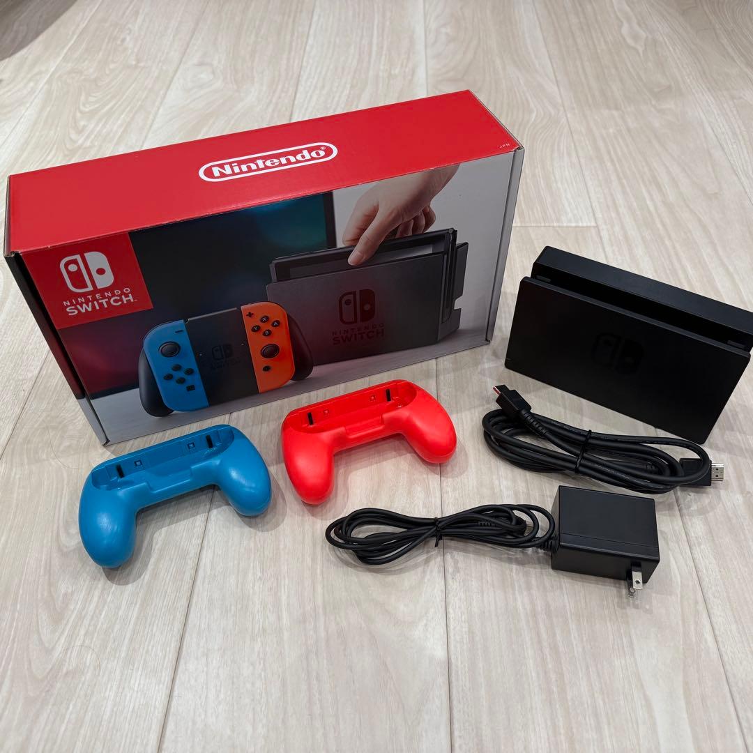 Nintendo Switch 本体 おまけ 純正ドック ジョイコングリップ