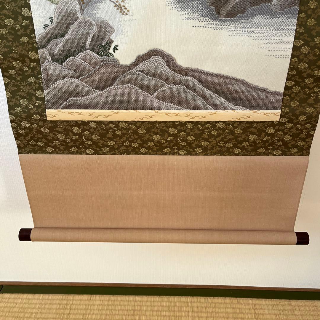 刺繍の掛軸（山水）ハンドメイド