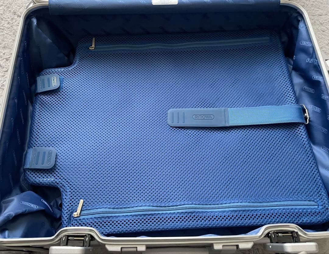 RIMOWAリモワ トパーズ スーツケース 45L アルミニウム