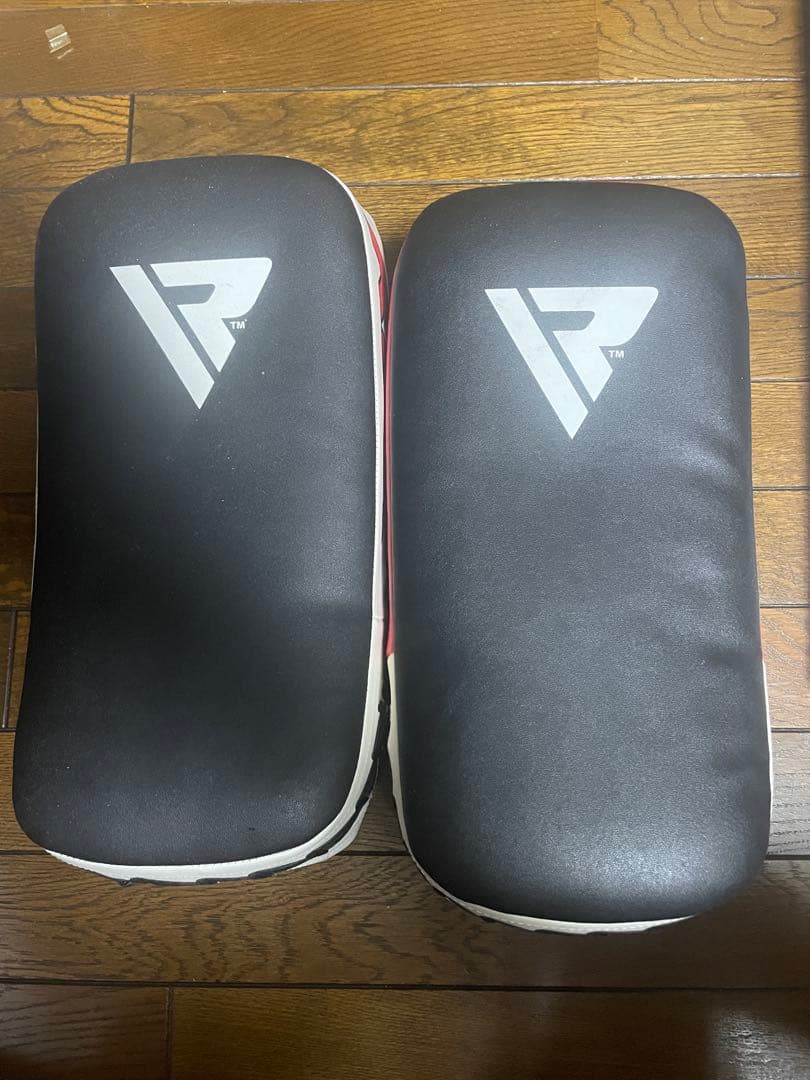 【ケム】RDX キックミット 黒/赤