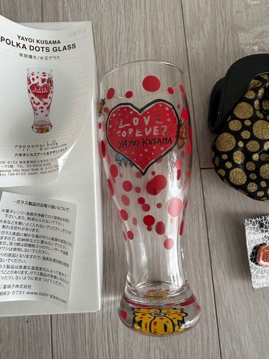 草間彌生ランコム未使用グラス　レア　未使用バッチ　キーチェン