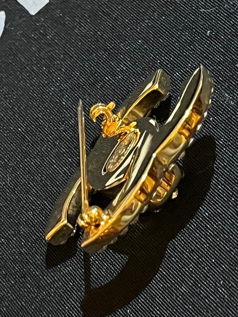 【極美品】シャネル　CC ターンロック ブローチ 刻印97P 新品同様