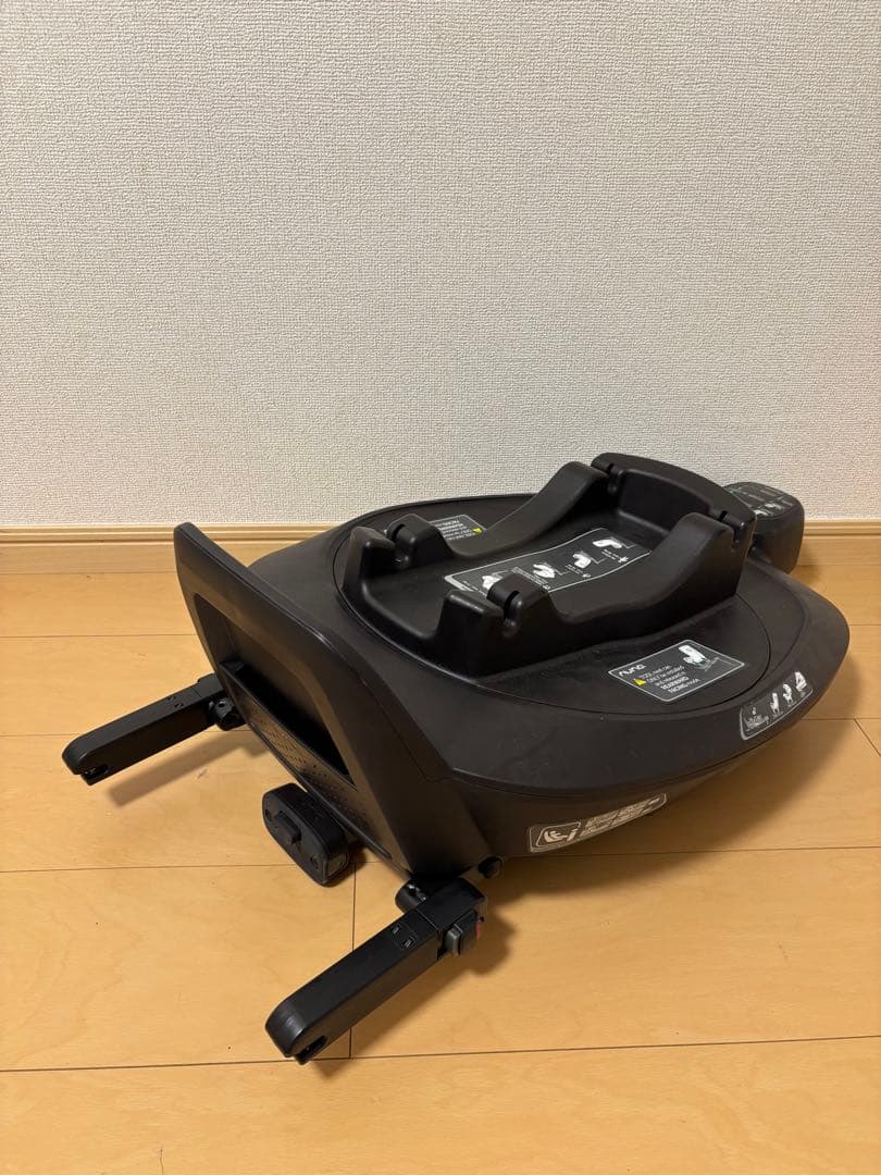 ヌナ　nuna チャイルドシートベース　ベースネクスト　ベビーシート