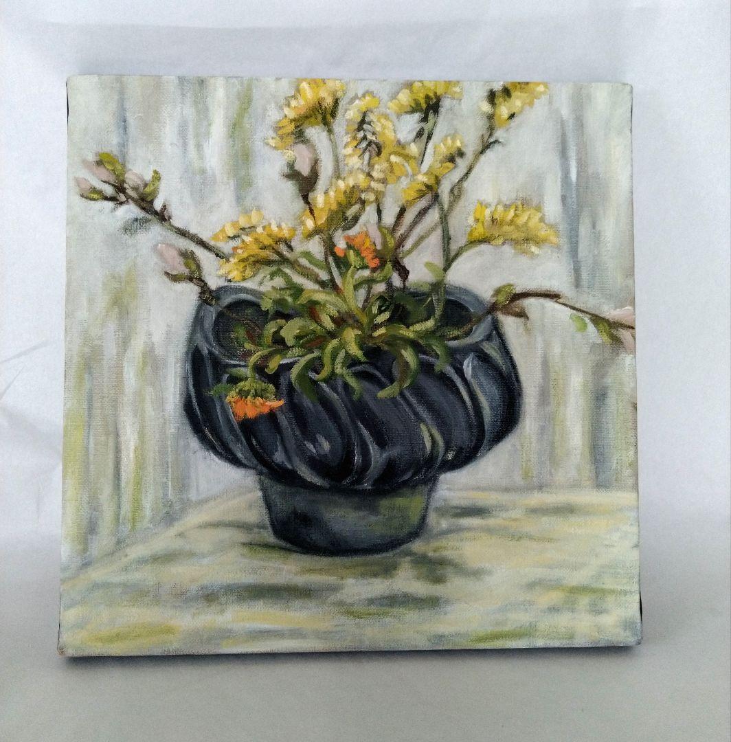 静物画 黒い花瓶 黄色の花