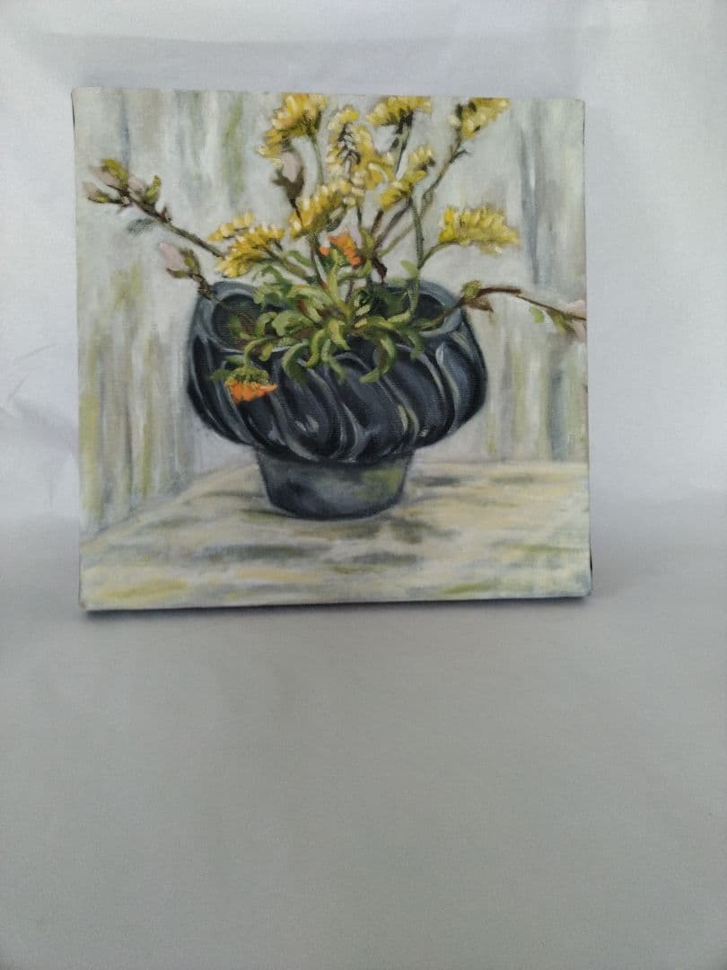 静物画 黒い花瓶 黄色の花