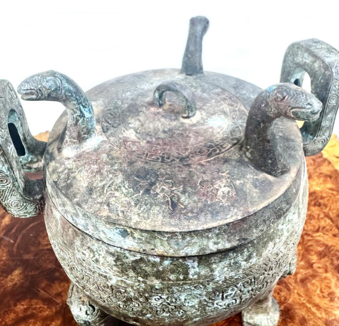 春秋戰國時代 青銅製 蛇蓋刻古文字圓鼎 箱付 古美術 時代品伝世品WWST082