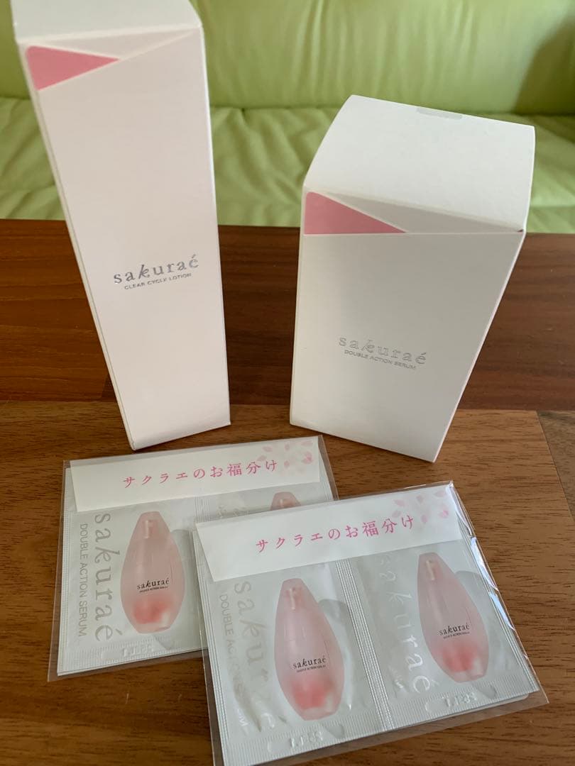 サクラエ　ダブルアクションセラム＆クリアサイクルローション＋サンプル8袋